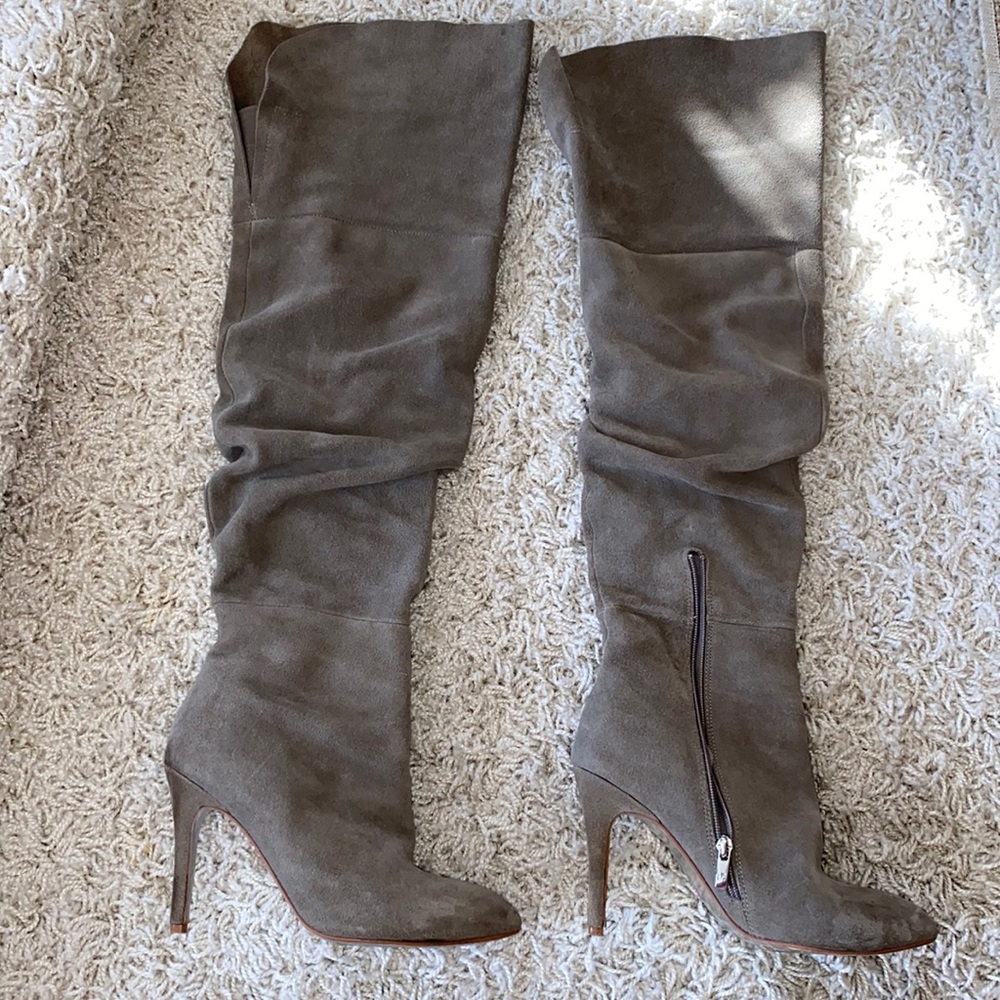 Chinese Laundry Knee High Boot w/ original box!